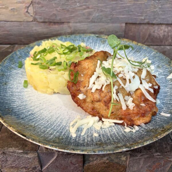 1. 120g fried chicken gordon blue, 200g mashed potatoes (1,3,7)