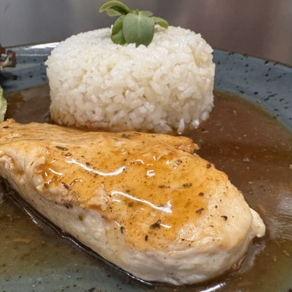 2. 120g pork tenderloin, 180g rice (-)