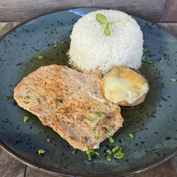 1. 120g pork slice eagle (cheese, ham, mushrooms), 180g rice (7)